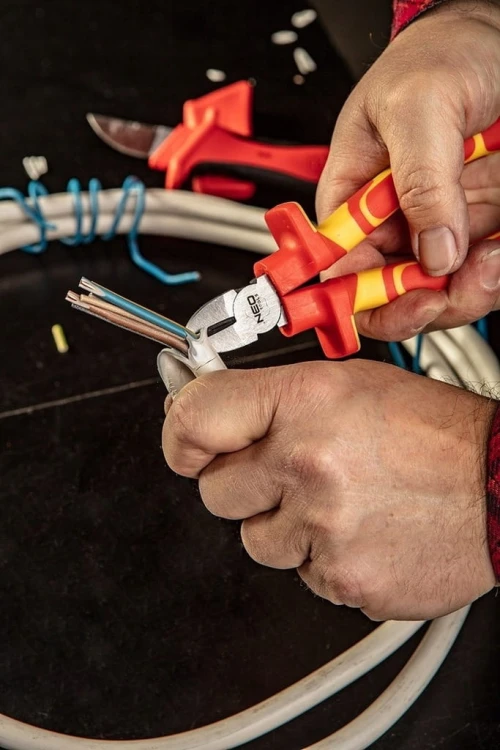 SZCZYPCE TNĄCE BOCZNE OBCINACZKI 160mm IZOLACJA 1000V TUV DLA ELEKTRYKA NEO