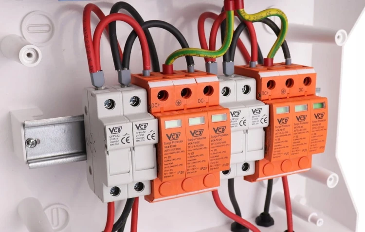 ROZDZIELNICA PV 1000V DC 2 STRINGI FOTOWOLTAIKA